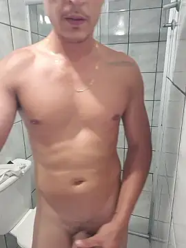 iinsaciavelll (M young) - gozar no banheiro e ir tomar banho na l