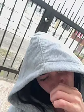 PamelaJonsom_ webcam