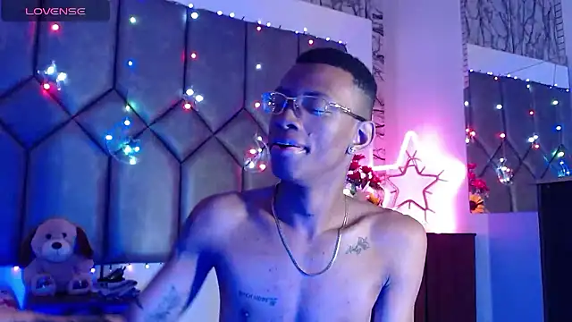 Tiffany_Valentine15 webcam