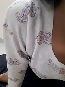 Webcam Model (Alpee_kumri)  is live.Free join now!