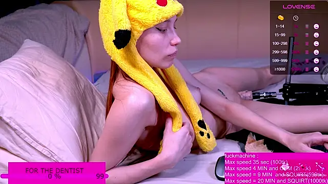 wwhitewwwidoww webcam