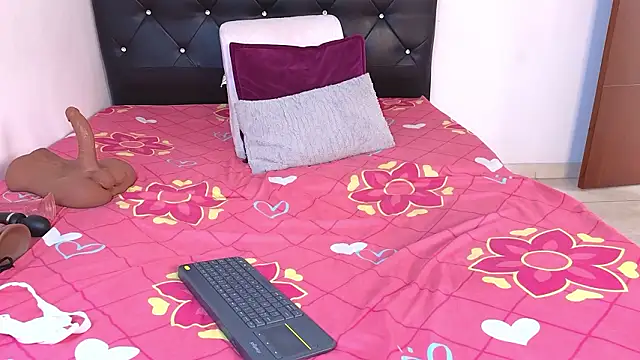 tatiana_big_ass_boobs webcam