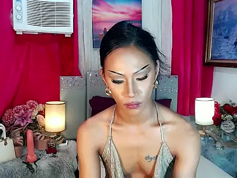 Tarah_MC_Collins webcam