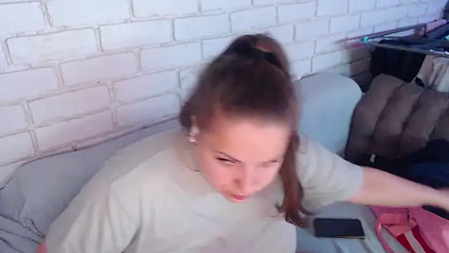 crazyy_girl_ - Crazyy_girl_'s free webcam - UK Sex Cams