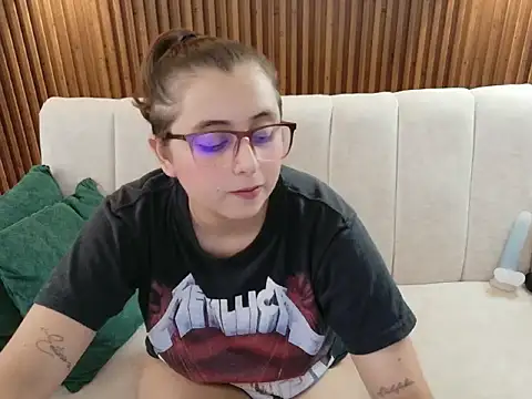 dirty_feelena webcam stripchat model stream image