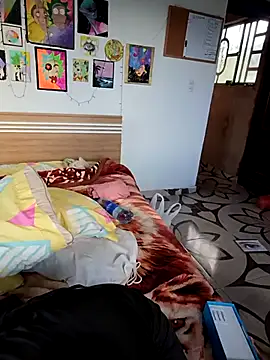 Simone_Miller webcam