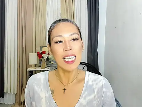 Savanna_White webcam