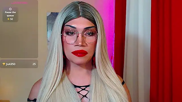 deliciousClaire webcam