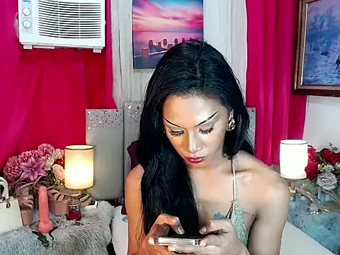 Tarah_MC_Collins webcam