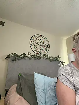 Kaitlyn_Winters webcam