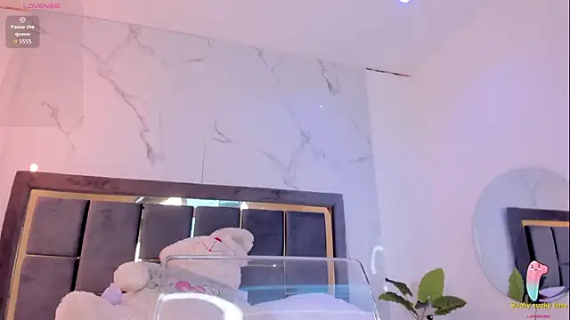 Kendall_Jonss1 webcam