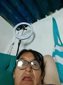 Webcam Model (clarita_01)  is live.Free join now!