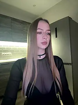 Webcam Model (MissOyee)  is live.Free join now!