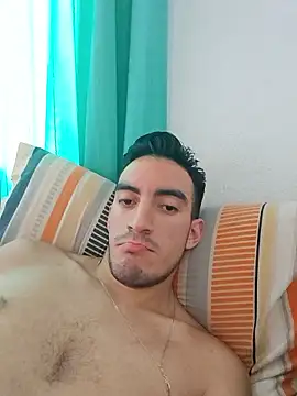 tommymomentum - TommyMomentum's free webcam