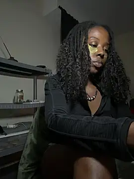 choclatepeaach webcam