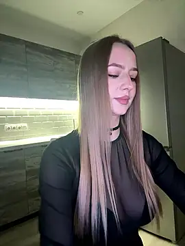 Webcam Model (MissOyee)  is live.Free join now!