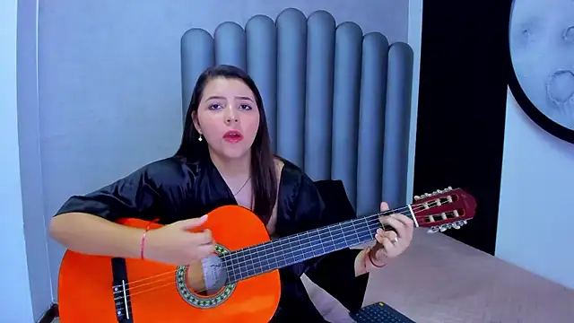 Charlotte-Star webcam stripchat model stream image