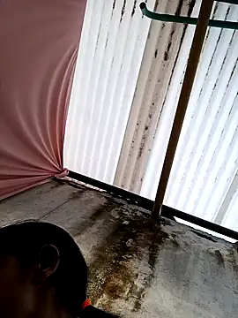 Little_Pau_Dirty webcam