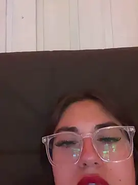 josefasweet (F young) - Show pussy, lush + finger