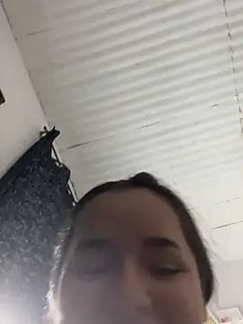 luciaparker03 (F teen) - Squirt en mi baño con mi consolador