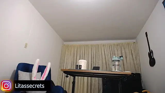 litas_secrets (F milf) - fingerass