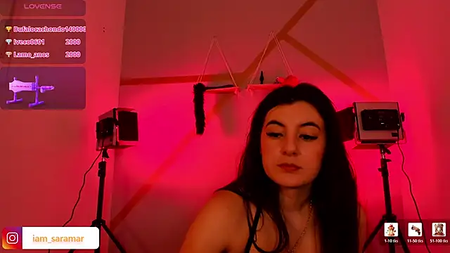 iam_saramarr webcam