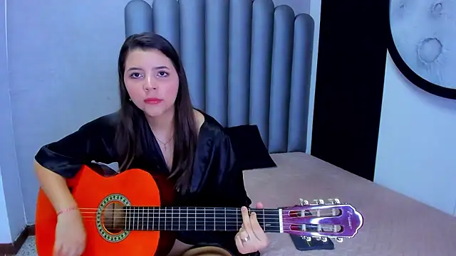 Charlotte-Star webcam stripchat model stream image