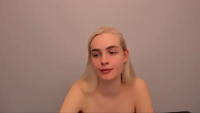 oliviakisss - OliviaKisss's free webcam