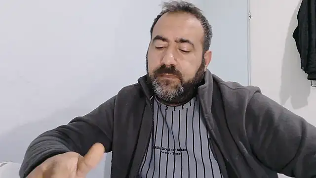 big_snakee (Ask my age) - Does anyone want sperm? :wanker: