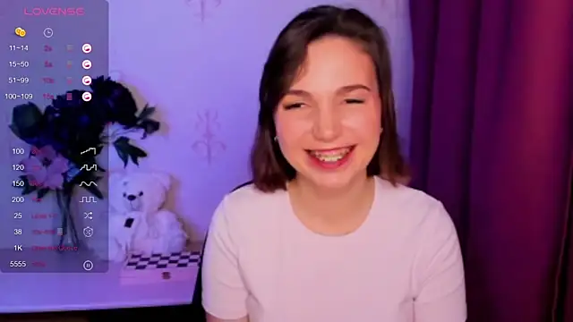 KindHazelHere_ webcam