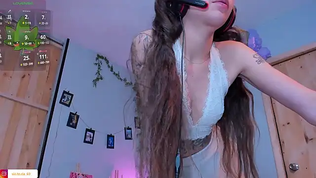 VickyJackson_ webcam