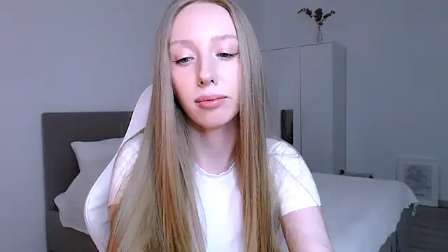 Luna_insniity webcam