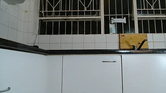 Webcam Model (SexyAssQueenX)  is live.Free join now!