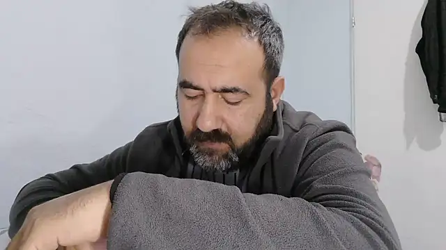 big_snakee (Ask my age) - Does anyone want sperm? :wanker: