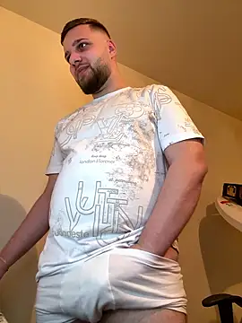kingadonisss - KingAdonisss's free webcam - UK Sex Cams