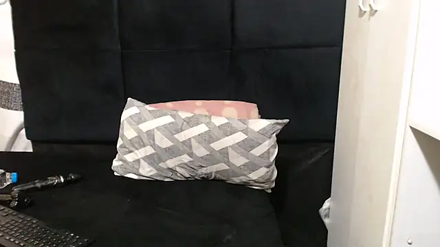 SweetHotBabby18 webcam