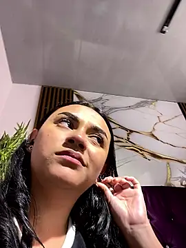 michell_boobs_ live cam screenshot female from Colombia on VideoChat.work — Live Cam Directory