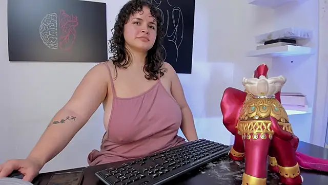 SeleneLuminari8 webcam