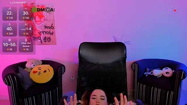 liana_kisses (G teen) - show ass♥