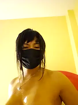 Latin_summer's Stripchat show and profile