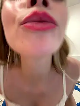 FriendlyFire_18 webcam