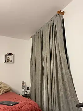 Ezzio_Scolaro webcam