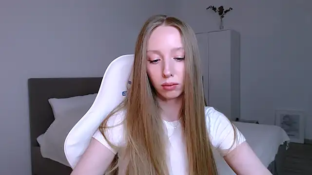 Luna_insniity webcam