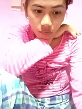 cutie_body11 - Cutie_body11's free webcam - UK Sex Cams