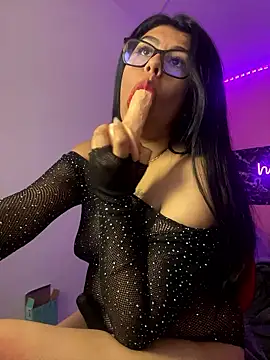emma_petit07 webcam stripchat model stream image