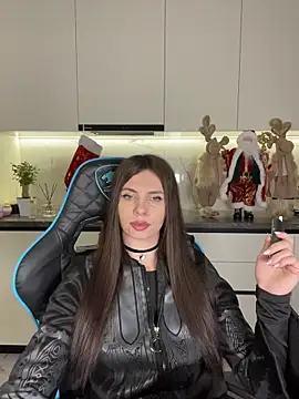 CurlyLara Live Webcam on Stripchat