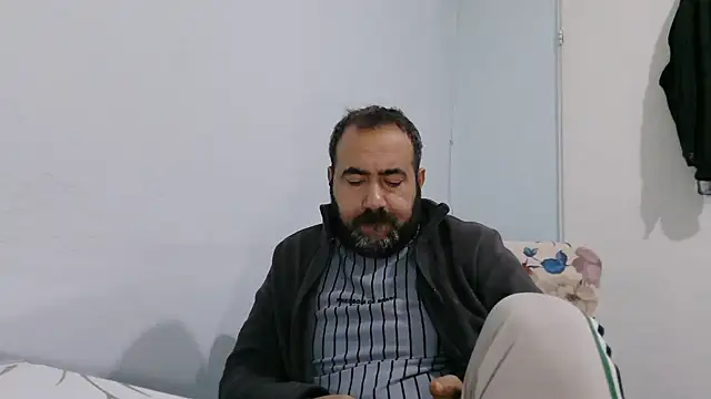 big_snakee (Ask my age) - Does anyone want sperm? :wanker: