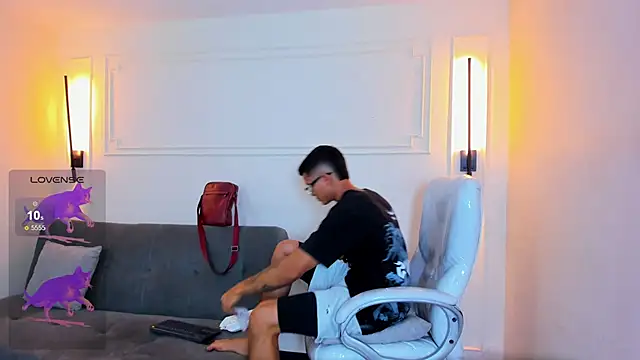 Paradise_boy_s webcam