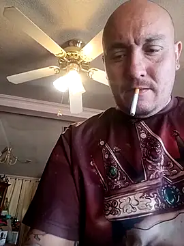 Cutieguyspanks webcam