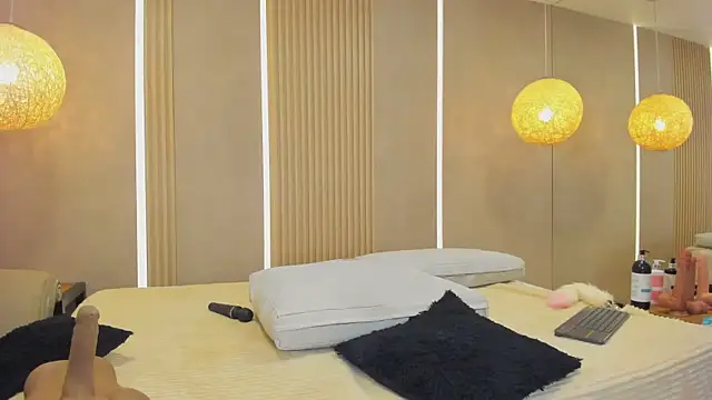 Antonella_west webcam